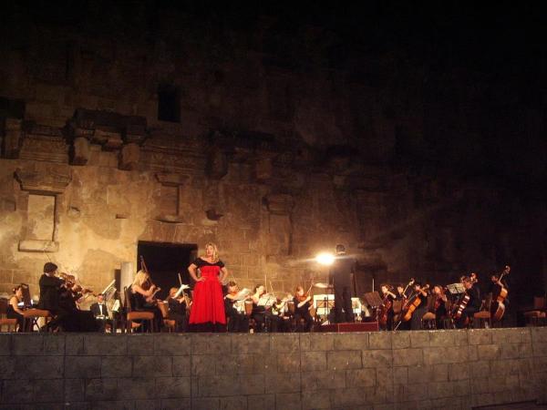 Аспендос. Концерт в настоящем колизее. Aspendos. Concert in real coliseum.